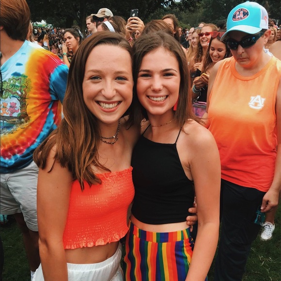 Meet your Posher, Ella - Picture 1 of 1